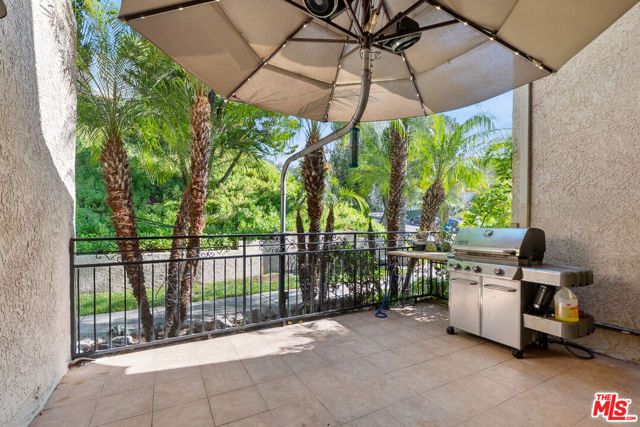 7800 Via Genova, Burbank, CA 91504