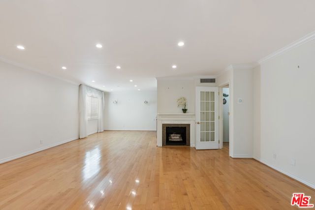 7800 Via Genova, Burbank, CA 91504