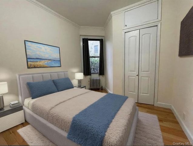 21-06 35th Street 3C, Astoria, NY 11105