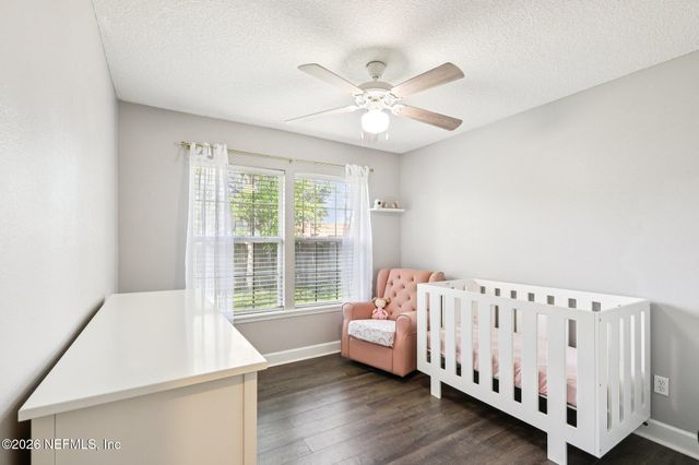 521 SHAMROCK Avenue S, Jacksonville, FL 32218