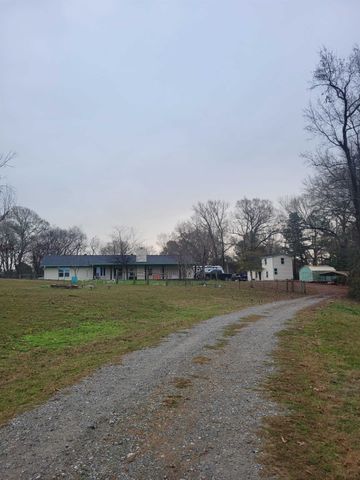 8674 FM 1649, Gilmer, TX 75645