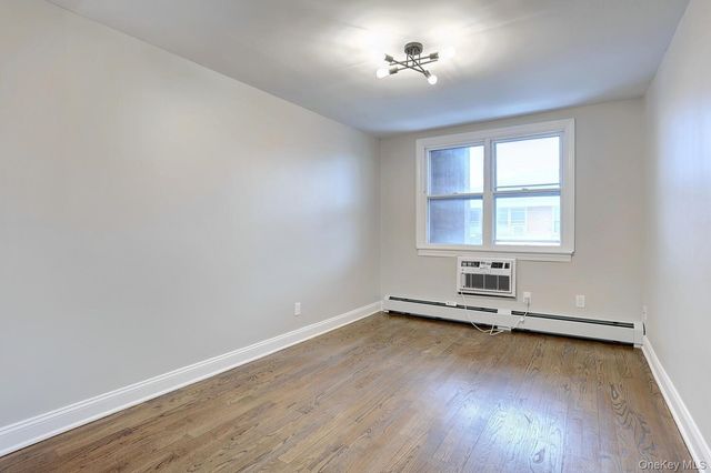 188 Kearsing Parkway, Monsey, NY 10952