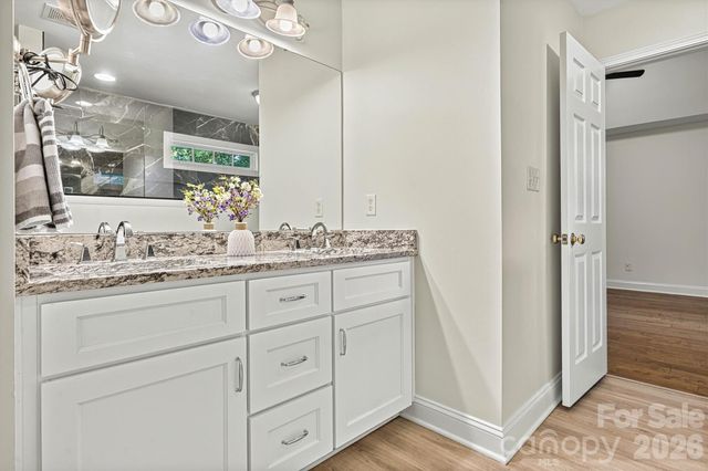 7542 Sedgebrook Drive W, Stanley, NC 28164