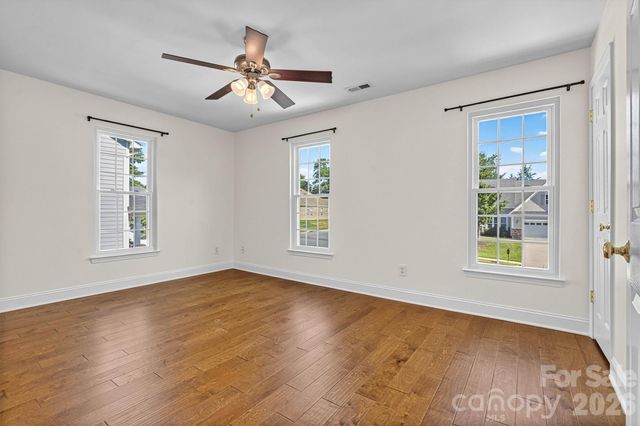 7542 Sedgebrook Drive W, Stanley, NC 28164