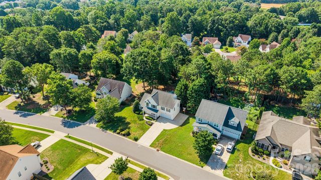 7542 Sedgebrook Drive W, Stanley, NC 28164