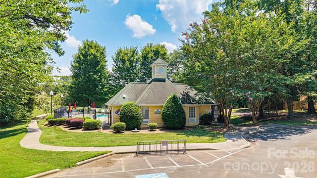 7542 Sedgebrook Drive W, Stanley, NC 28164