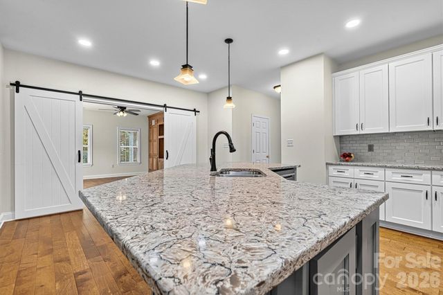 7542 Sedgebrook Drive W, Stanley, NC 28164