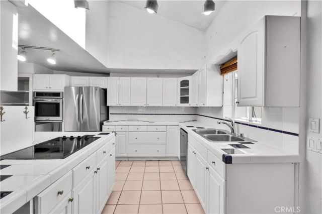 975 Jemez Trail, Yucca Valley, CA 92284