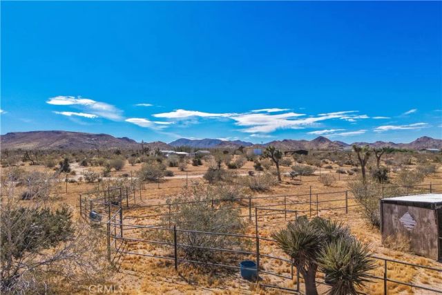 975 Jemez Trail, Yucca Valley, CA 92284