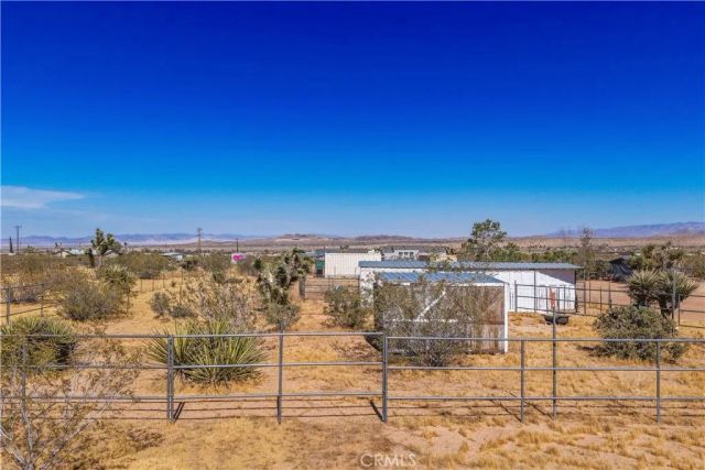975 Jemez Trail, Yucca Valley, CA 92284