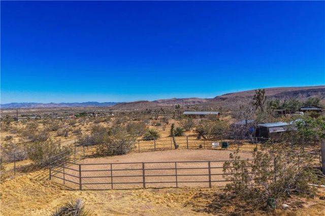 975 Jemez Trail, Yucca Valley, CA 92284