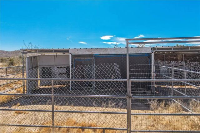 975 Jemez Trail, Yucca Valley, CA 92284