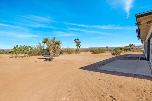975 Jemez Trail, Yucca Valley, CA 92284