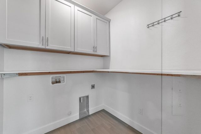 4432 Sanderson Dr, Folsom, CA 95630