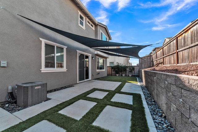 4432 Sanderson Dr, Folsom, CA 95630