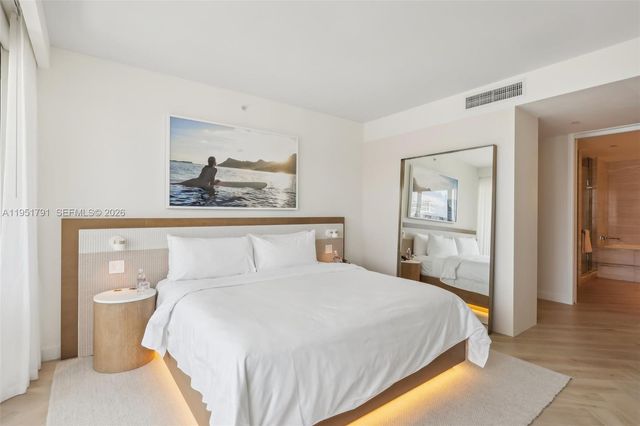 2201 Collins Avenue 1511, Miami Beach, FL 33139