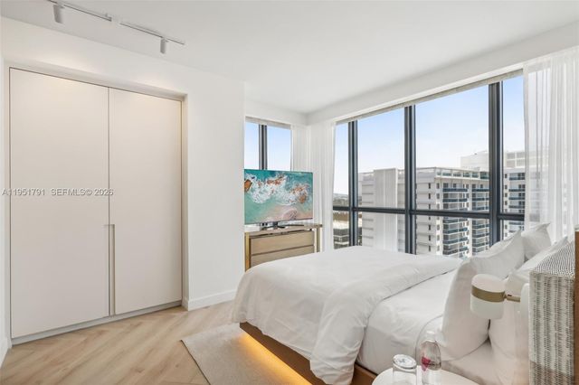2201 Collins Avenue 1511, Miami Beach, FL 33139