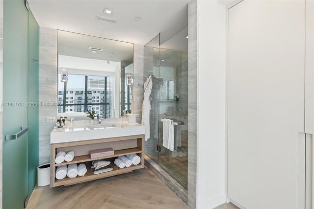 2201 Collins Avenue 1511, Miami Beach, FL 33139