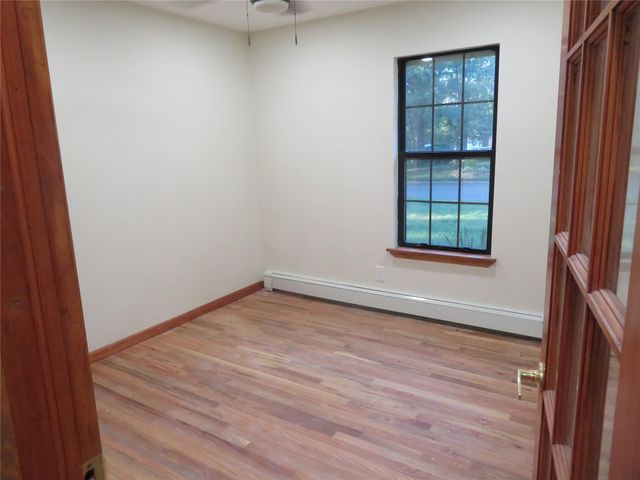 20 Hastings Drive, Ridge, NY 11961