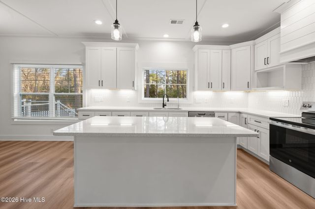 3150 River Hills Drive SW, Shallotte, NC 28470