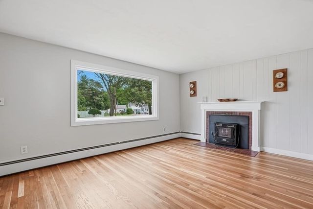 8 Castle Rd, Millis, MA 02054