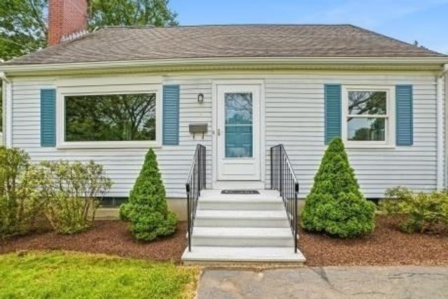 8 Castle Rd, Millis, MA 02054