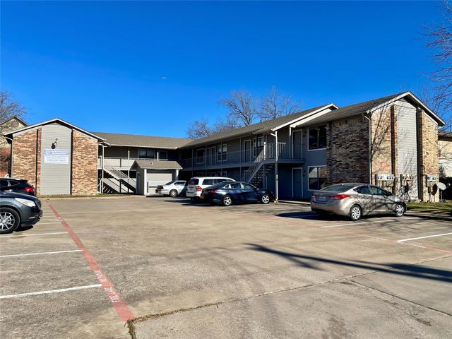 2526 W Prairie Street 203, Denton, TX 76201