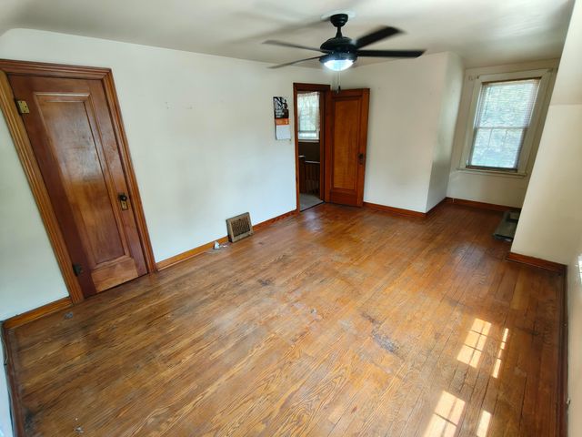 245 N Indiana Street, Griffith, IN 46319