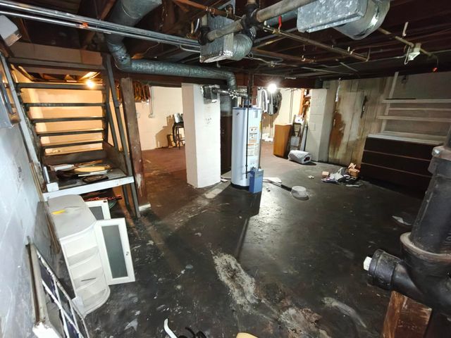245 N Indiana Street, Griffith, IN 46319