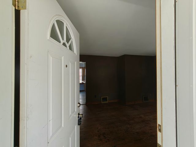 245 N Indiana Street, Griffith, IN 46319