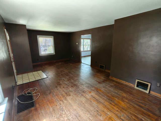 245 N Indiana Street, Griffith, IN 46319