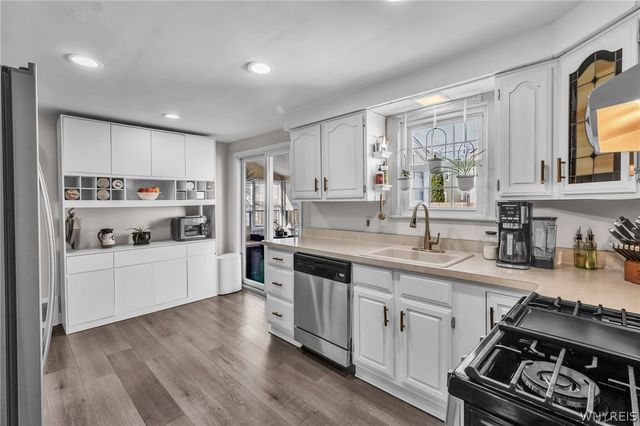 72 Marquette Avenue, Tonawanda, NY 14217