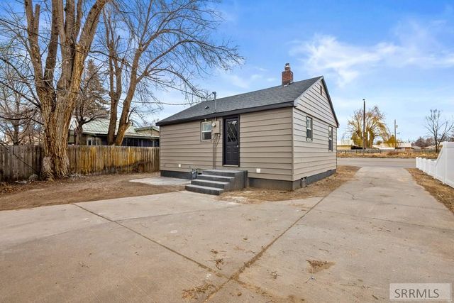 218 E 17th Street, Idaho Falls, ID 83404