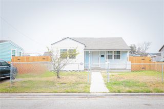 410 Scott Dr, Corpus Christi, TX 78408
