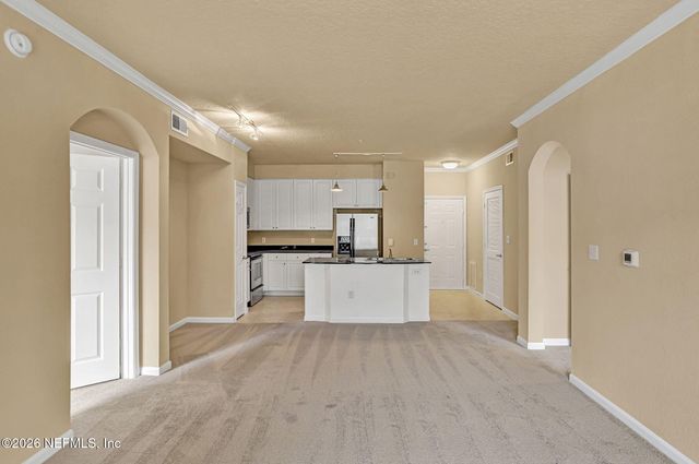 8539 GATE Parkway W 9330, Jacksonville, FL 32216