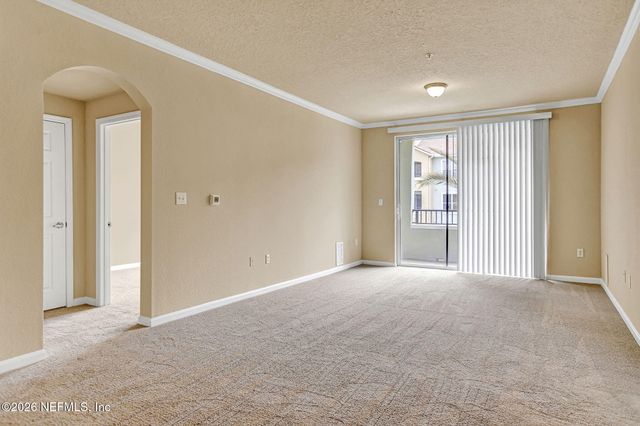 8539 GATE Parkway W 9330, Jacksonville, FL 32216