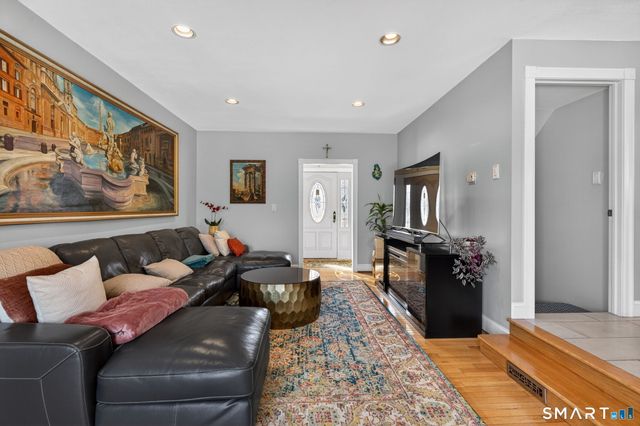 48 Ridge Crest Circle, Wethersfield, CT 06109