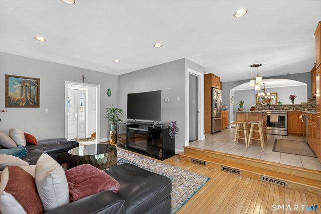 48 Ridge Crest Circle, Wethersfield, CT 06109