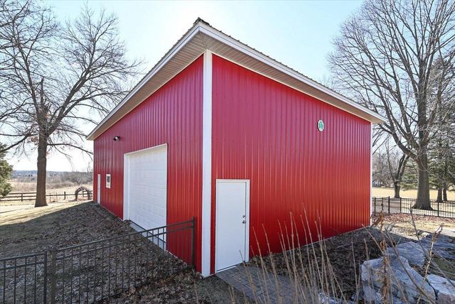 2695 Gaston Road, Cottage Grove, WI 53527