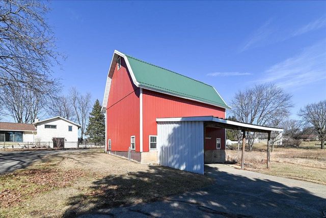 2695 Gaston Road, Cottage Grove, WI 53527