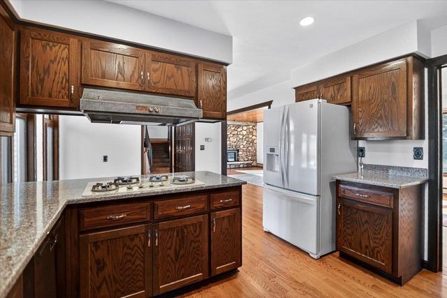 2695 Gaston Road, Cottage Grove, WI 53527