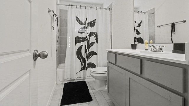 3303 Falling Brook Drive, Baytown, TX 77521