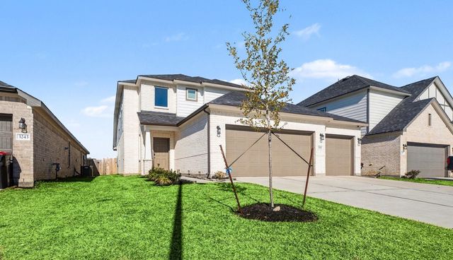 3303 Falling Brook Drive, Baytown, TX 77521