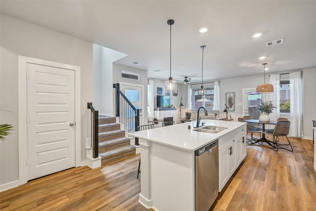 639 Salt Marsh Trail, Kemah, TX 77565