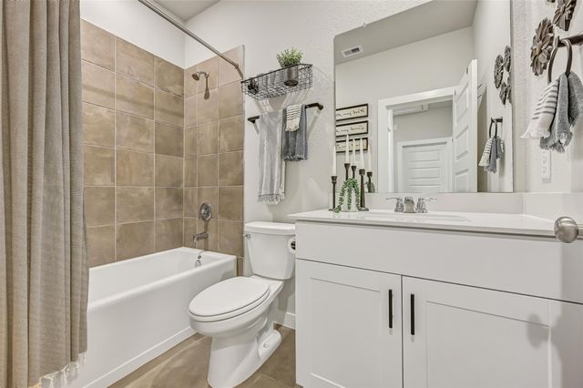 639 Salt Marsh Trail, Kemah, TX 77565
