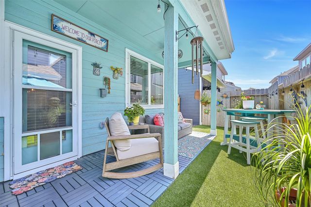 639 Salt Marsh Trail, Kemah, TX 77565