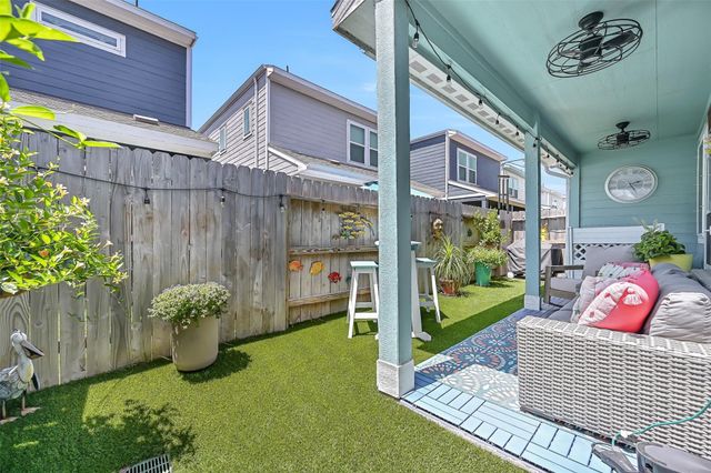 639 Salt Marsh Trail, Kemah, TX 77565