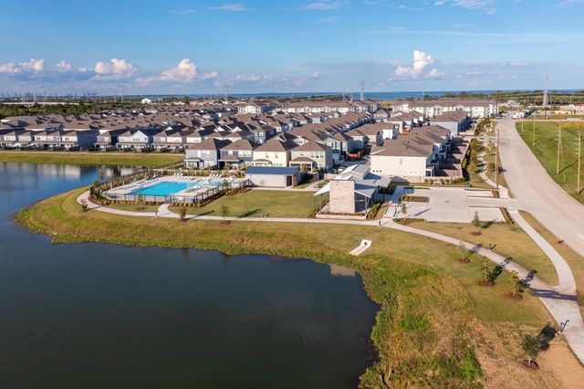 639 Salt Marsh Trail, Kemah, TX 77565