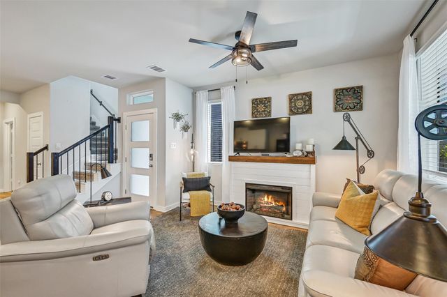 639 Salt Marsh Trail, Kemah, TX 77565