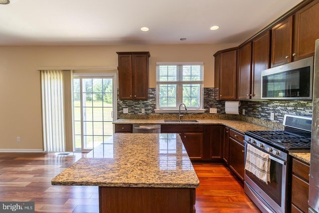 823 S HAINES CIR, Downingtown, PA 19335